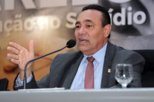 No Dia de Prevenção ao Suicídio, vereador Carlão destaca Lei de sua autoria que implantou medidas de prevenção nas escolas municipais