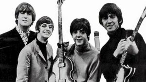 Nova biografia de Yoko Ono relembra relação com os Beatles