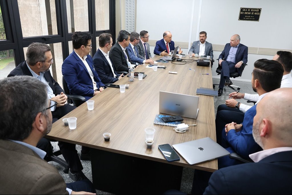 Para melhorar serviço 190, operadora vai disponibilizar à Sejusp técnico permanente