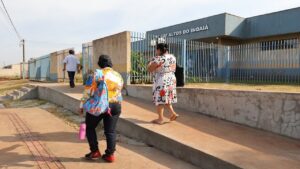 Prefeitura conclui rampa e calçada de acessibilidade no posto de saúde do Altos do Indaiá