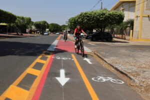Prefeitura revitaliza ciclofaixas e reforça segurança no trânsito de Dourados