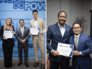 Profissionais da Saúde recebem Moção de Congratulação do Presidente Papy