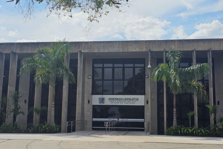 Projeto altera lei para reestruturar remuneração e benefícios dos servidores do MPMS