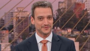 Quem é Tiago Scheuer, substituto de Kovalick no "Hora 1"