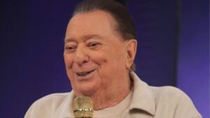 Raul Gil continua internado e disputa familiar segue
