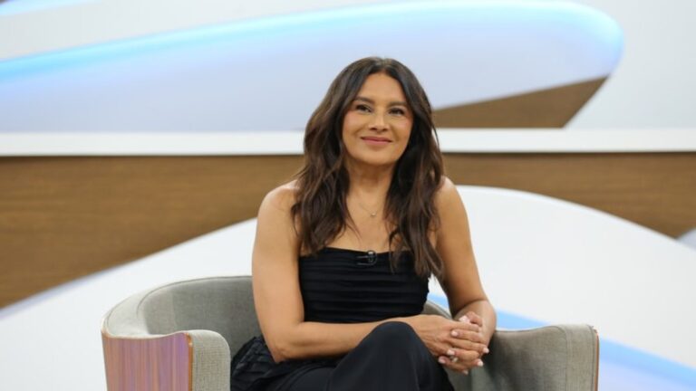 “Religião não apaga os problemas”, diz Dira Paes sobre fé
