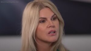Val Marchiori revela arrependimento por nunca fazer mamografia