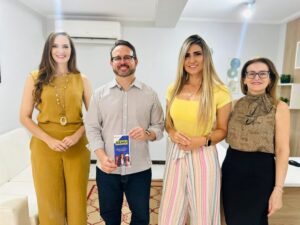 Vereador Dr. Lívio destaca sucesso do Programa Recomeçar em visita à Semu