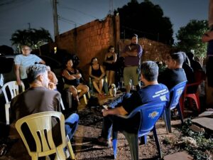 Vereador Leinha se reúne com moradores do bairro Monte Alegre