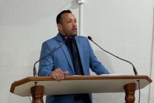 Vereador Marcinho cobra oportunidades de trabalho para jovens que retornam a Coxim após concluírem os estudo