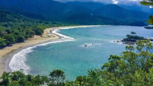 Vereadores de Ilhabela (SP) aprovam retorno de taxa turística