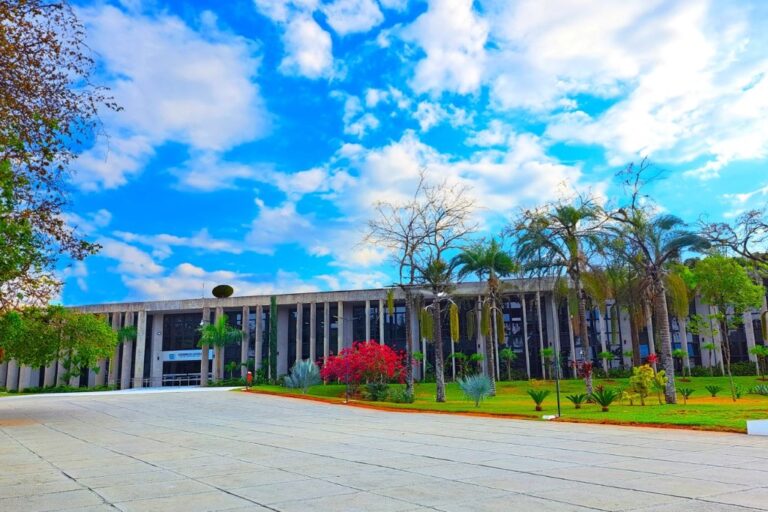 <b>Agenda:</b> Palestra, sessões solenes e reunião pela Reforma Agrária estão previstas