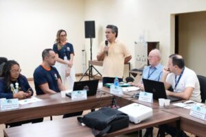 ‘A dor não espera’: Landmark cobra melhorias no atendimento e defende mais transparência na saúde