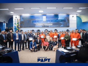 Papy homenageia socorristas dos Bombeiros e do SAMU por salvarem menino de grave engasgo sem sequelas