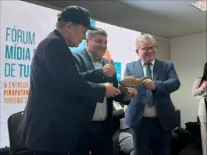 9º Prêmio Piraputanga de Turismo reconhece personalidades em evento realizado em Bonito