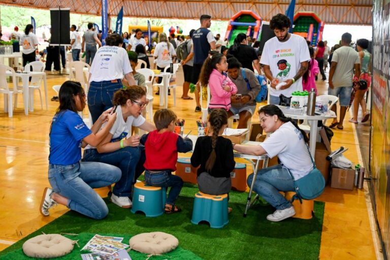 AGEMS celebra os 35 anos do ECA com ação educativa sobre saneamento para crianças e adolescentes