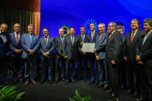 ALEMS homenageia presidente do Paraguai e reafirma parceria estratégica na Rota Bioceânica