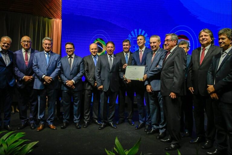 ALEMS homenageia presidente do Paraguai e reafirma parceria estratégica na Rota Bioceânica