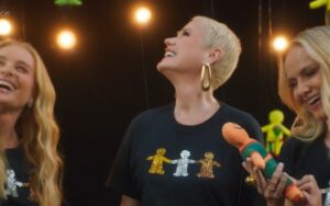Angélica entrega bastidores do reencontro com Xuxa e Eliana