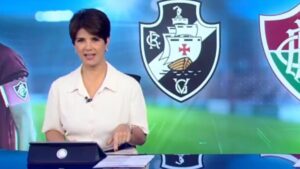 Apresentadora do Jornal da Record comete gafe ao vivo