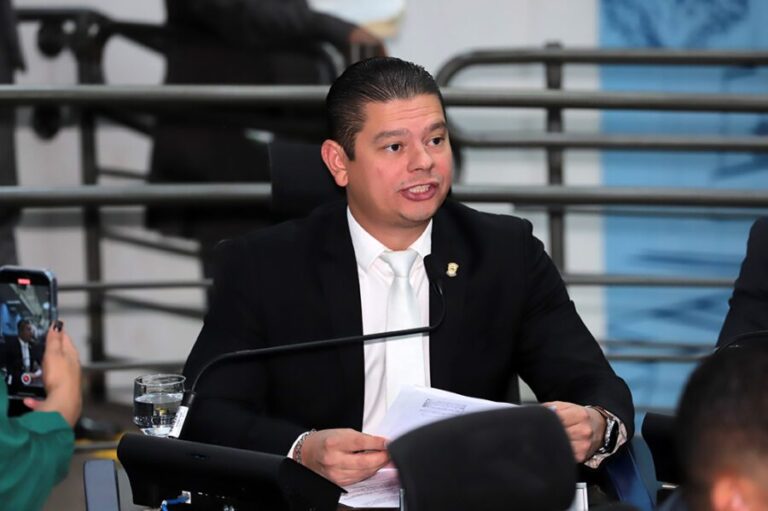 Assinatura eletrônica: vereador Otávio Trad classifica projeto aprovado como “eficiente e célere” para administração pública