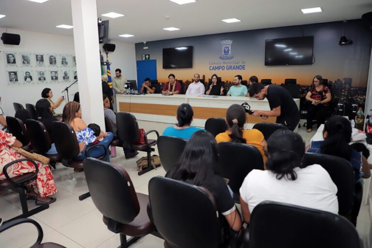 Audiência na Câmara CG discute condições de moradia da comunidade Kadiwéu