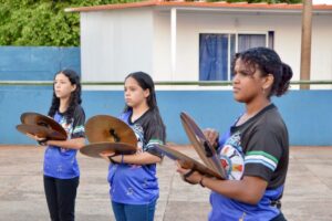 Bandas e Fanfarras transformam vidas: a música transcende gerações nas escolas municipais da Capital