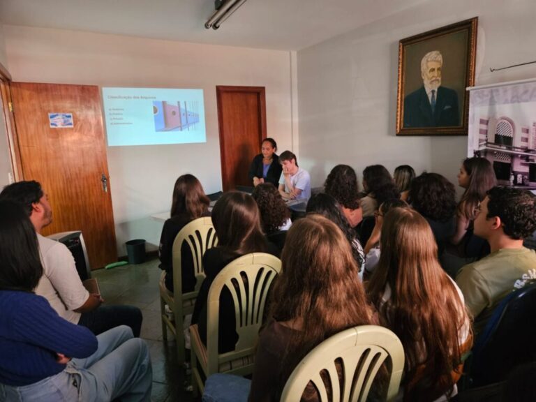 Café com História celebra os 48 anos de MS e debate a divisão do Estado
