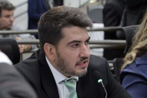 Campo Grande pode ter apreensão de escapamentos barulhentos, propõe vereador Rafael Tavares