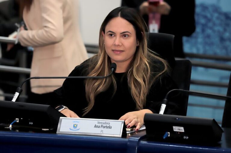 Com foco na comunidade, Ana Portela apresenta indicações em bairros, participa do Banco Vermelho e reconhece trabalho social