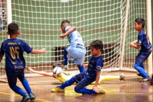 Com quatro jogos, Copa Pelezinho tem promessa de manhã vibrante