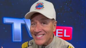 Comandante Hamilton retorna ao SBT após novo acordo: "Vai ajudar"