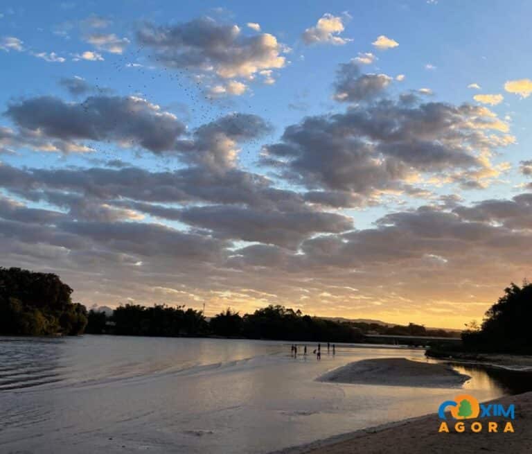Coxim terá domingo de muito calor e céu claro