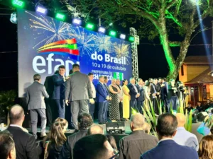 Efapi expõe potência econômica e cultural de SC
