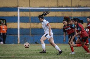 Estadual Feminino começa com vitória do Taveira e desistência do CEFAC