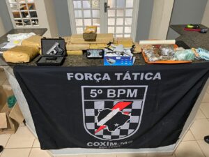 Força Tática apreende mais de 12 kg de entorpecentes e apreende arma de fogo em Coxim