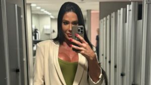 Gracyanne Barbosa sofre assalto e tem carro de luxo roubado