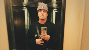 Guitarrista do Oasis deixa turnê após diagnóstico de câncer