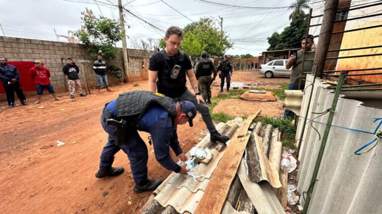 Inédita na Capital, fiscalização do vereador Salineiro apreende drogas no “Carandiru”