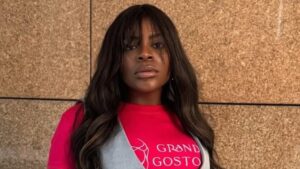 Jojo Todynho se irrita e rebate crítica sobre aparência dela