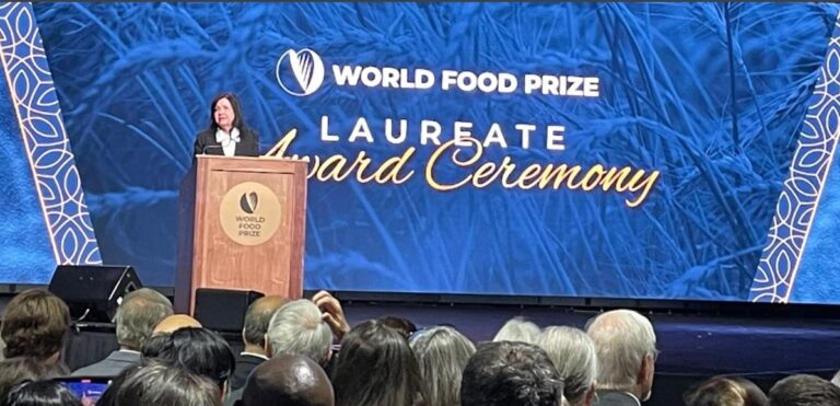 Mariangela Hungria recebe prêmio mundial da alimentação nos EUA