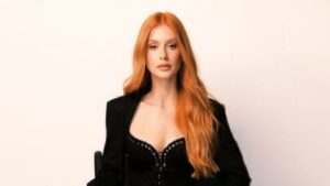 Marina Ruy Barbosa volta ao ruivo após fim de gravações de série