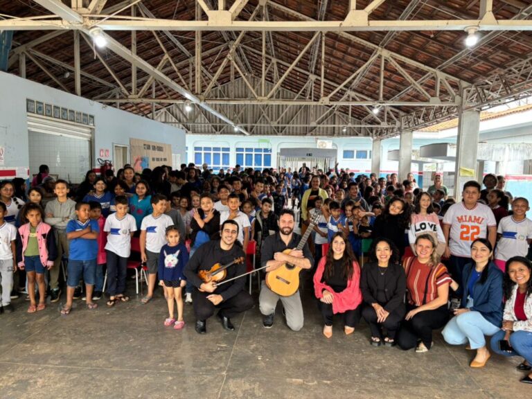 Música erudita encanta alunos da Reme em Campo Grande com concertos e oficinas