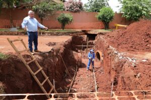 Obra na boca de dragão da Avenida Indaiá é ampliada e rua ficará interditada por um mês