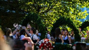 Oktoberfest é reaberta após ameaça de bomba em Munique