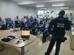 PMA realiza palestra sobre segurança no trânsito durante SIPAT da Sanesul em Coxim