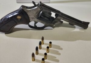 Polícia Militar prende homem com arma de fogo em Rio Verde