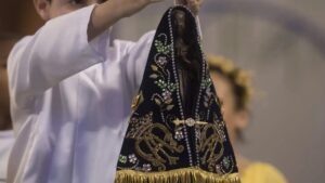 Por que Nossa Senhora Aparecida é negra?