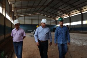 Prefeito vistoria obra da Escola Avani Cargnelutti e destaca ritmo avançado da reforma