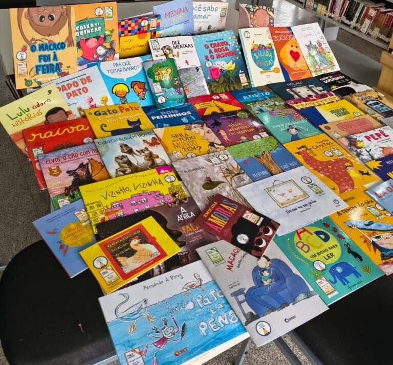 Prefeitura amplia acervo da Biblioteca Municipal no Dia Nacional do Livro